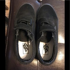 Vans youth size 2.5 Velcro closure. Never worn